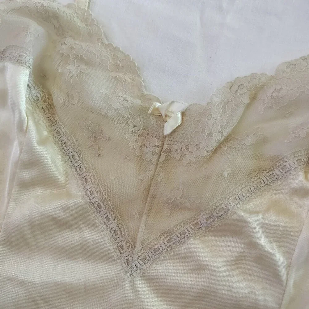2/$20 Vintage Keyser Nylon Cami Pajama Top 34/S Lingerie Cream Beige Made in USA